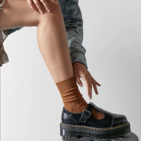 SOLD ON CURTSY - Picture 5 of 14